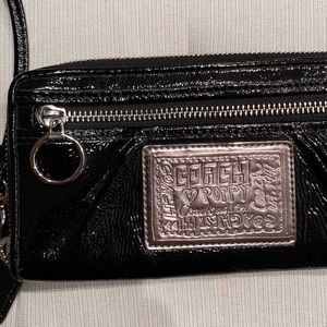 Coach Bags - Coach wristlet Coach Bags - Coach wristlet